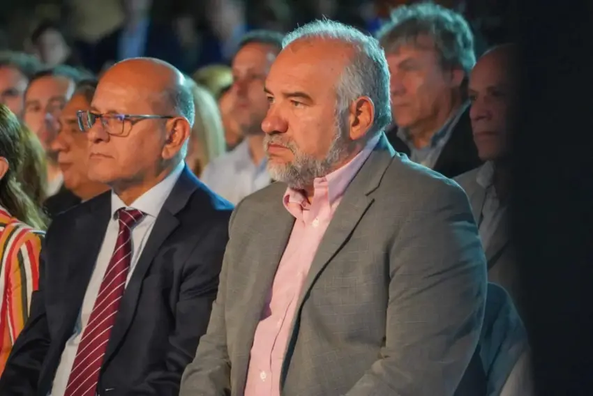 Polich recorrió la planta de Quilmes y destacó el vínculo entre Municipio y empresas