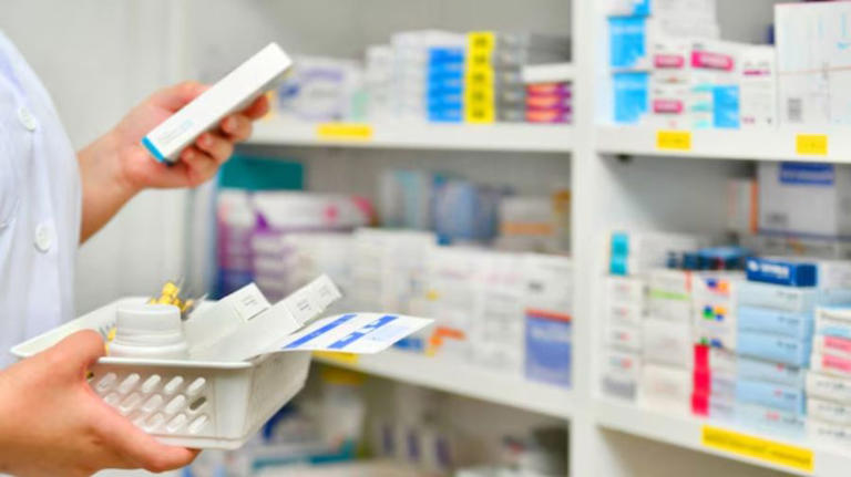Disputa por una disposición de la ANMAT que alcanza a medicamentos e insumos médicos