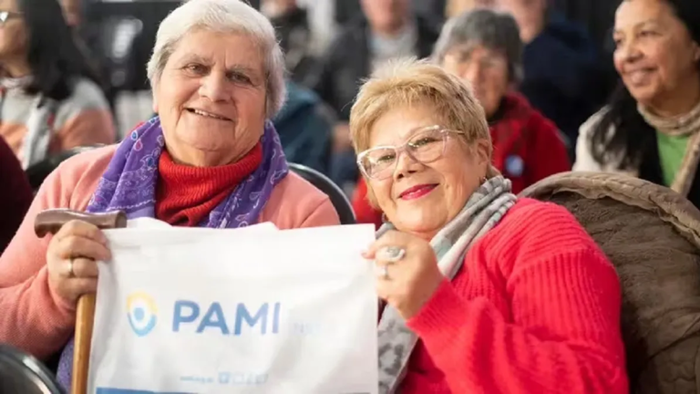 PAMI: quiénes pueden acceder a medicamentos gratis en octubre