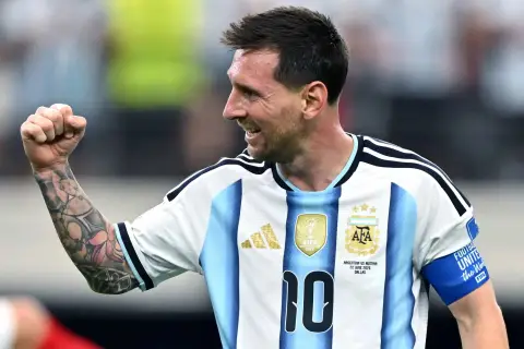 La UBA distinguirá a Lionel Messi con el Doctorado Honoris Causa por su trayectoria y aporte a la identidad argentina