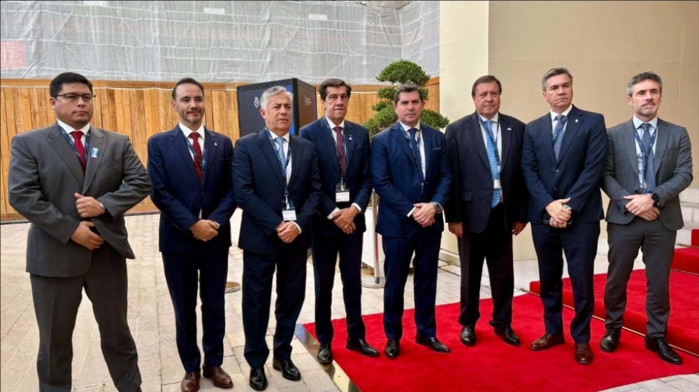 Valdés acompañó a Milei en París en reuniones con empresarios europeos para impulsar inversiones en las provincias
