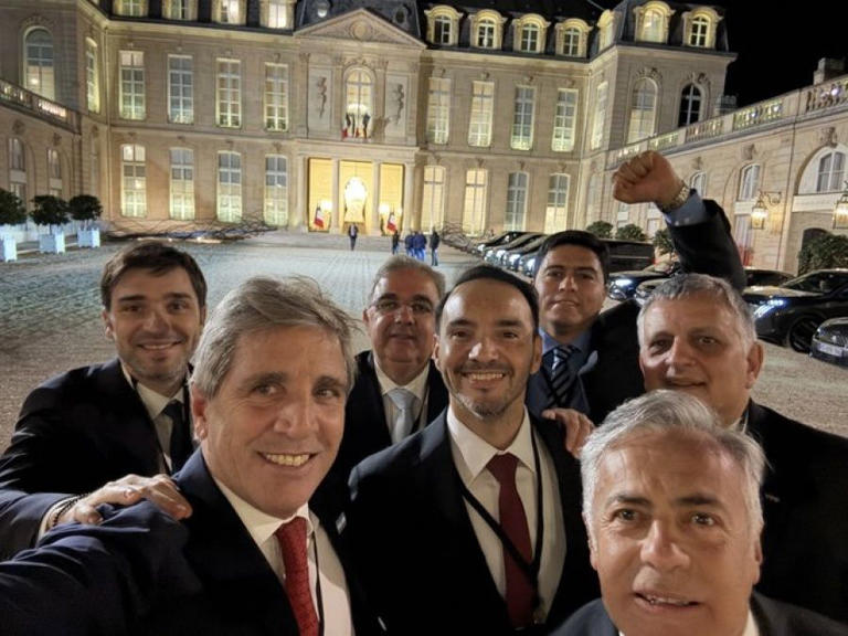 Juan Pablo Valdés participó en la Argentina Week en París y se reunió con Emmanuel Macron