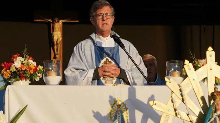 García Cuerva llamó a dejar atrás la intolerancia durante la Peregrinación a Luján