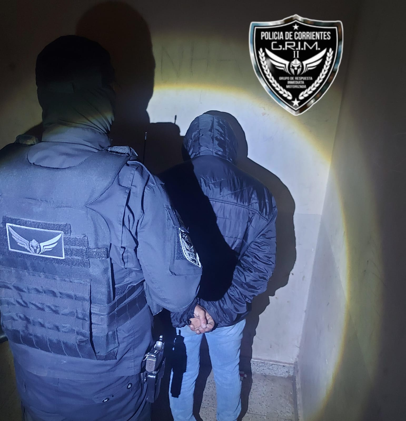 Demoraron a un joven que merodeaba viviendas y vehículos en Corrientes