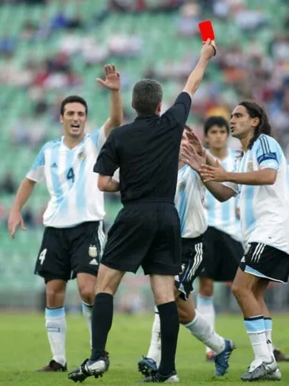 De una expulsión inesperada a una historia inolvidable: los cuatro récords “inalcanzables” que deja Messi