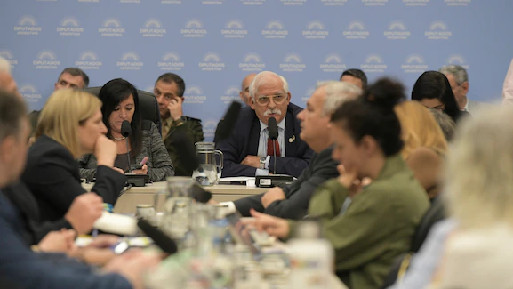 El Gobierno busca respaldo para la Ley Malvinas y propone una comisión bicameral