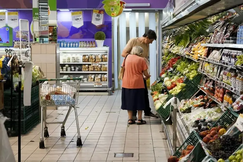 Cae el consumo, hay menos empleo y aumentan los cierre de comercios