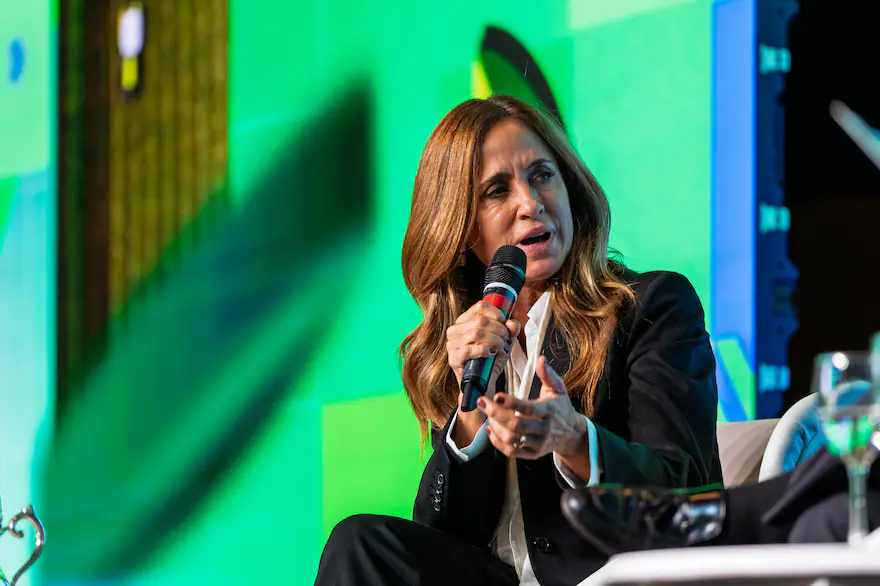 Tolosa Paz cruzó a Caputo por la economía y reclamó su salida del Gobierno