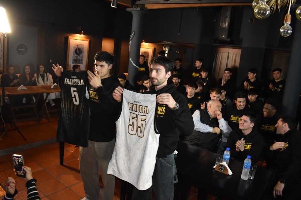 Comunicaciones de Mercedes presentó su plantel para la Liga Argentina de Básquetbol