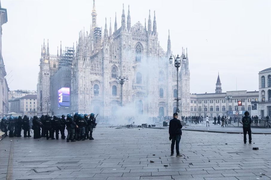 Segundo día de violentas protestas en Italia